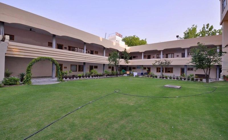 Eagle Motel Rājpura Zewnętrze zdjęcie