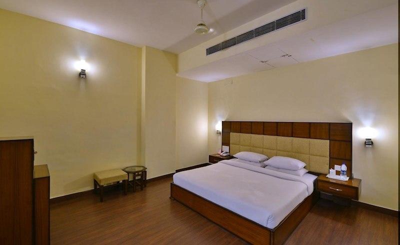 Eagle Motel Rājpura Zewnętrze zdjęcie